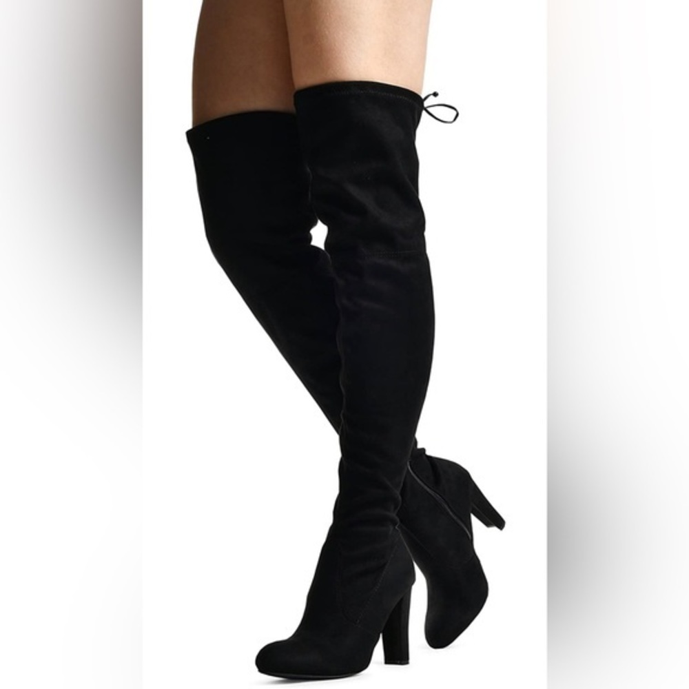 WOMEN’S OVER THE KNEE BOOTS